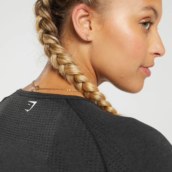 Gymshark Womens Vital Seamless 2.0 Long Sleeve Crop Top | M | Black Marl NEW!! - Picture 9 of 13